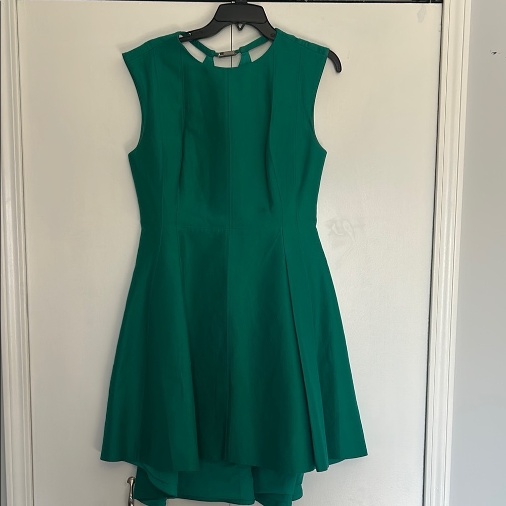 HALSTON heritage - Elegant Green Sleeveless Dress